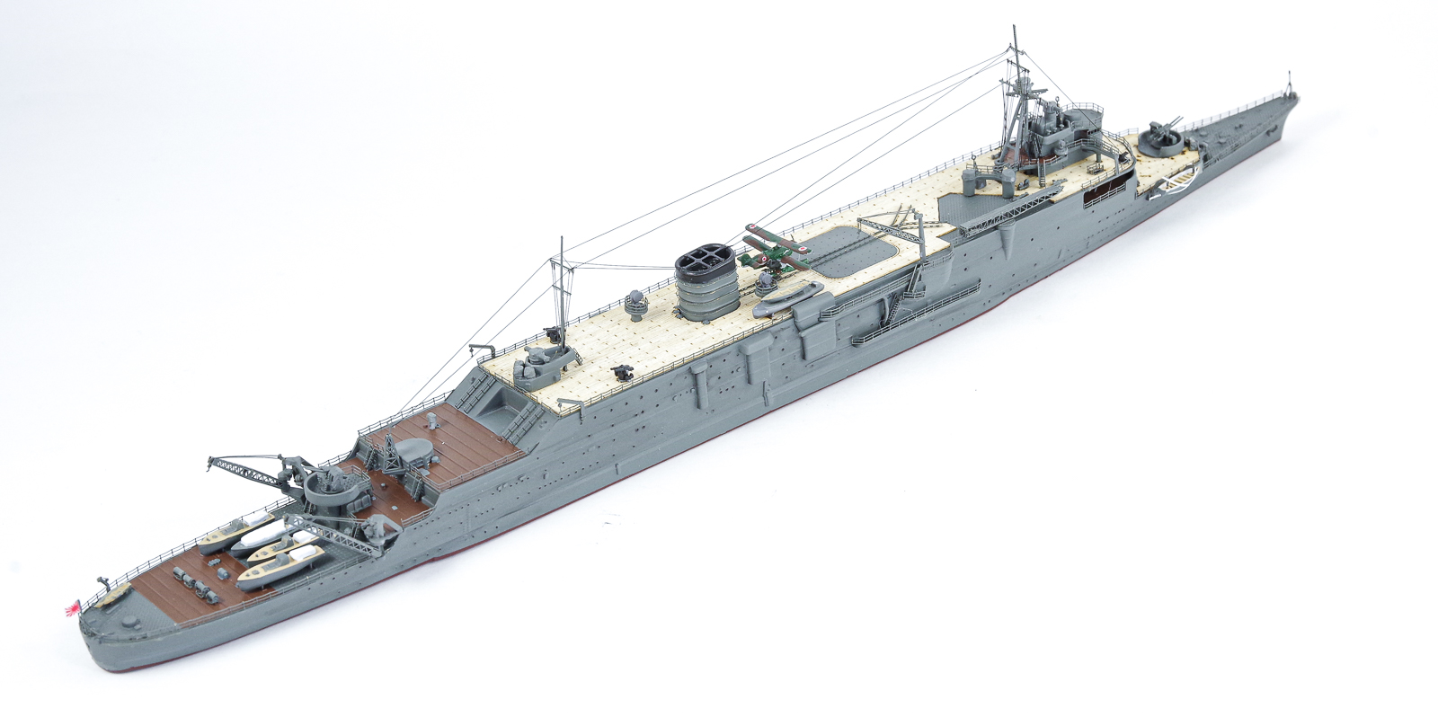 アオシマ　1/700 日本海軍潜水母艦大鯨　プラモデル　ディテールアップ完成品