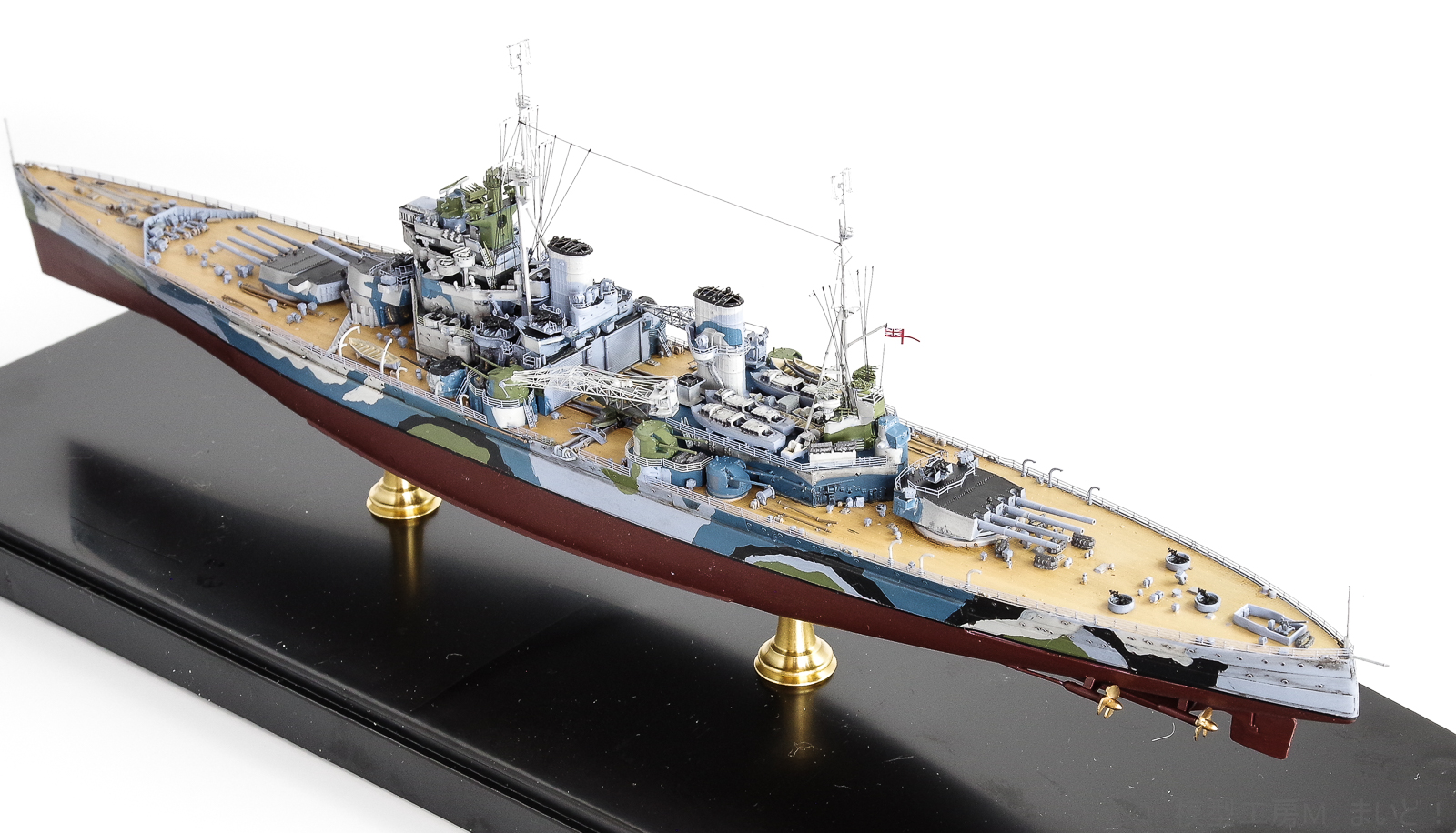 フライホーク　1/700 イギリス戦艦　プリンス・オブ・ウェールズ　プラモデル　完成品