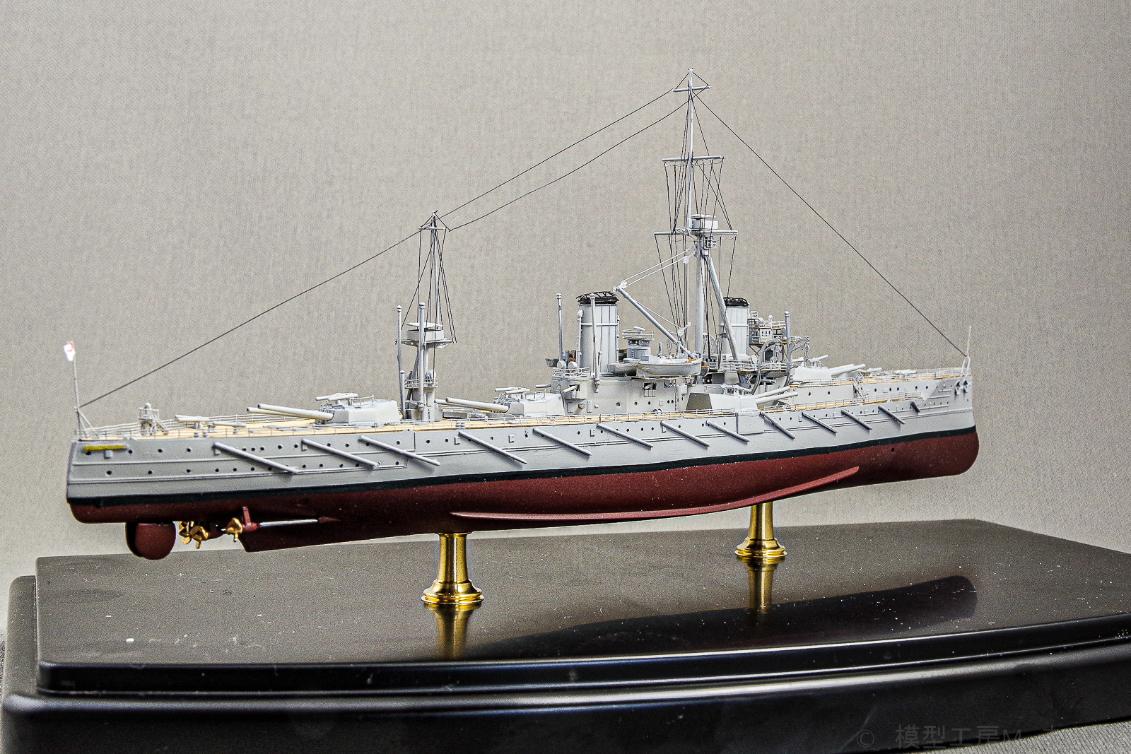 トランペッター　1/700 イギリス戦艦　ドレッドノート　プラモモデル完成品