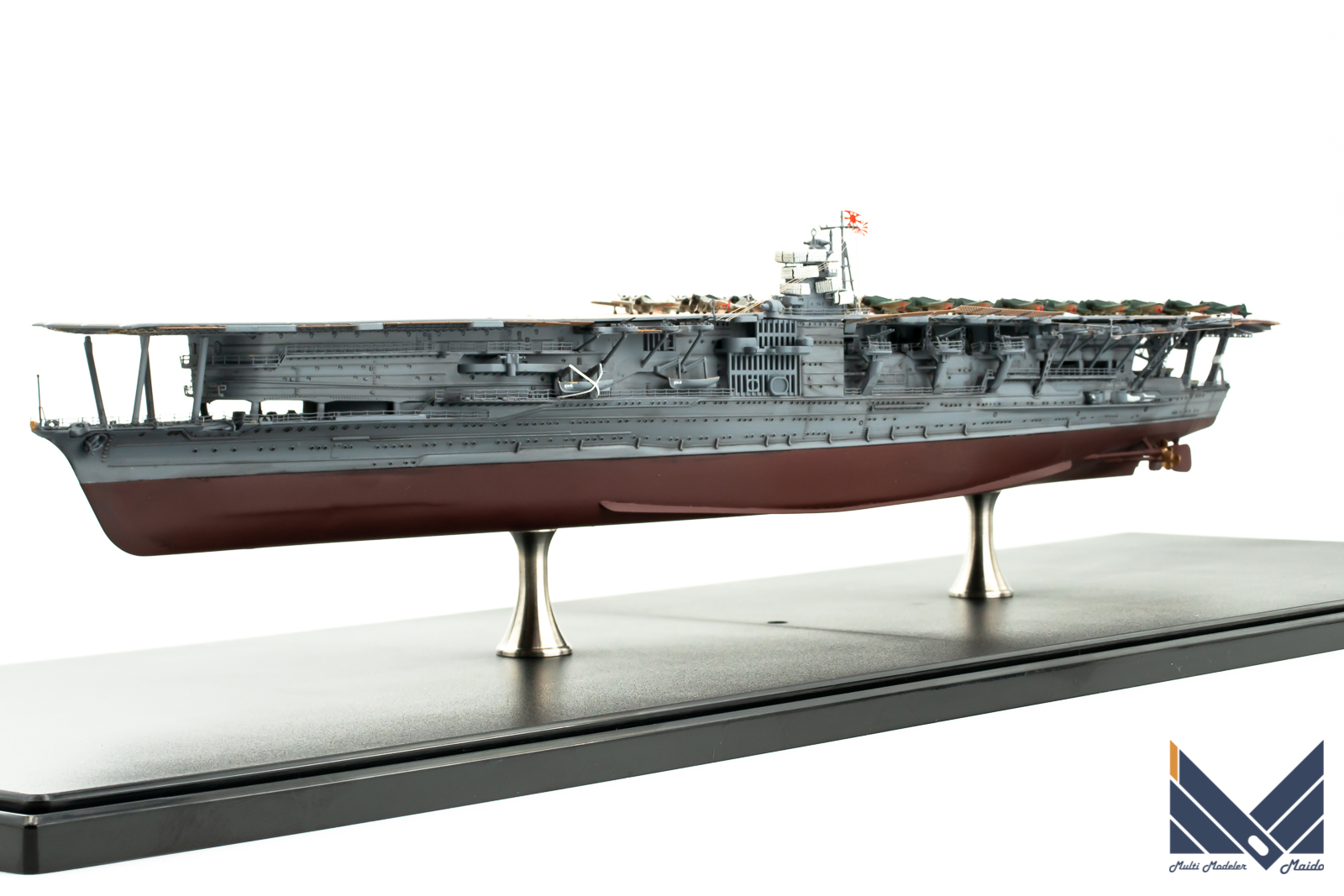 タミヤ 日本海軍 航空母艦 信濃 1/700 プラモデル完成品 ジオラマ