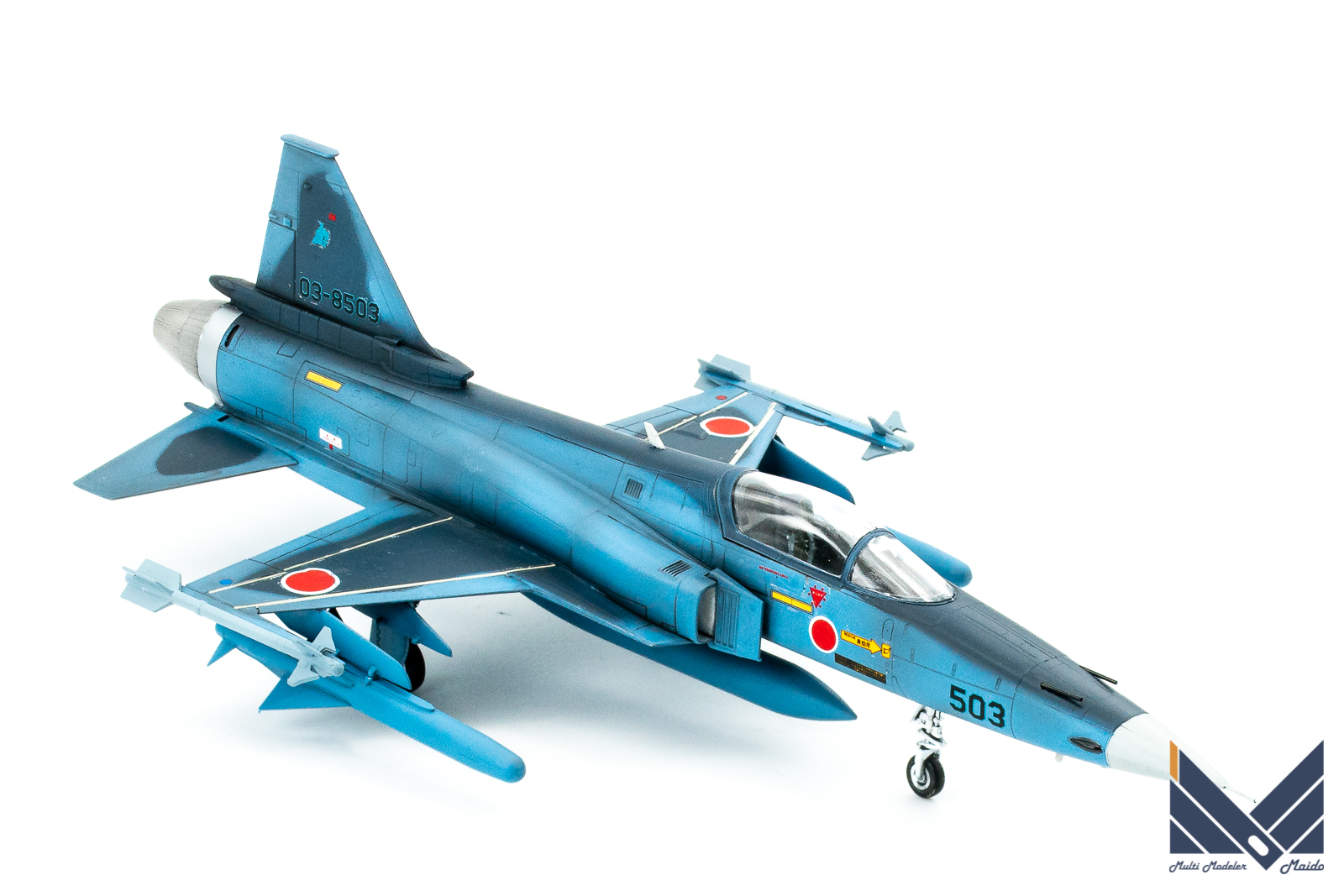 ハセガワ　1/72　F-20 タイガーシャーク　プラモデル　架空　航空自衛隊　完成品