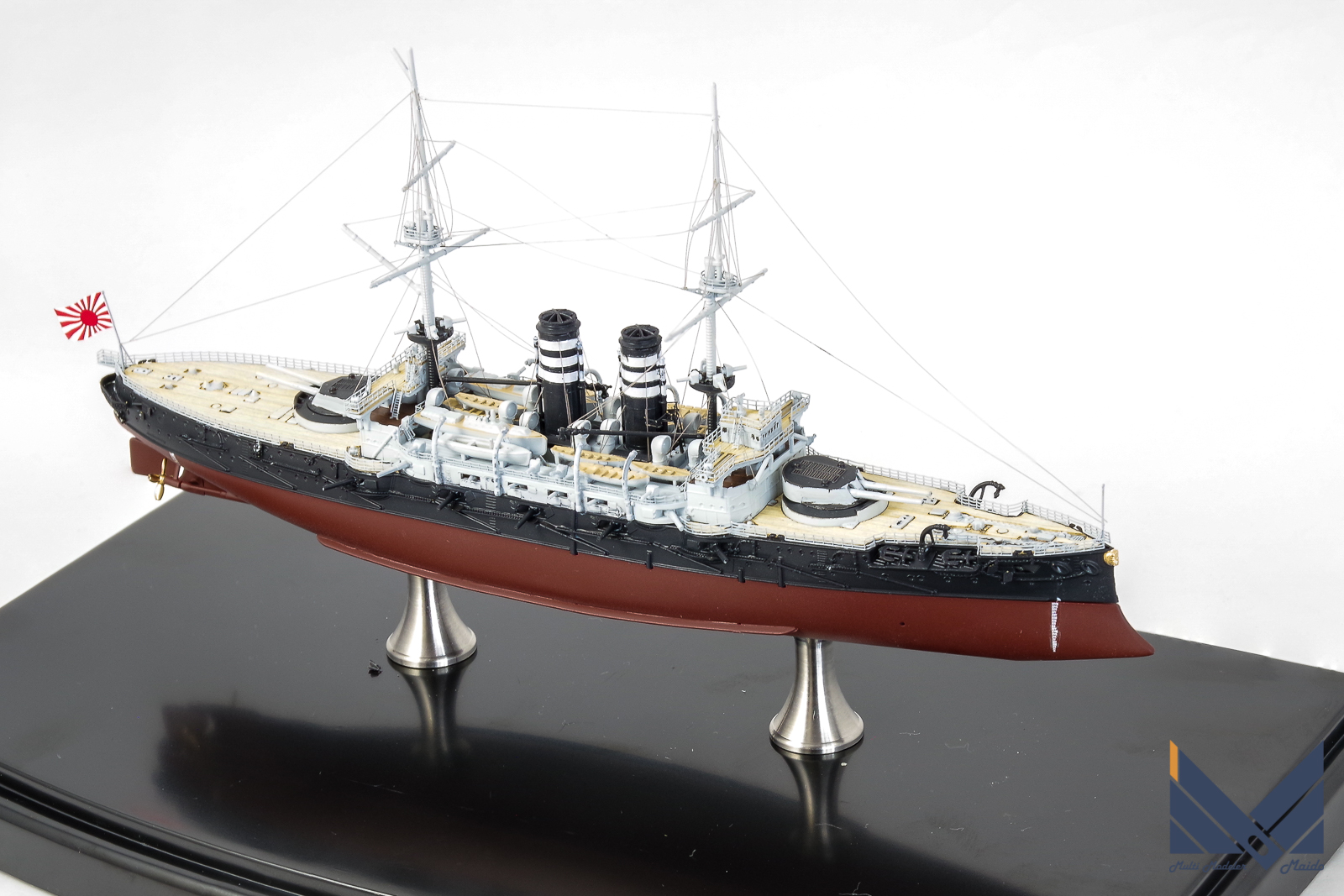 ハセガワ　1/700 日本海軍　戦艦　三笠　竣工時　フルハル　プラモデル　　完成品