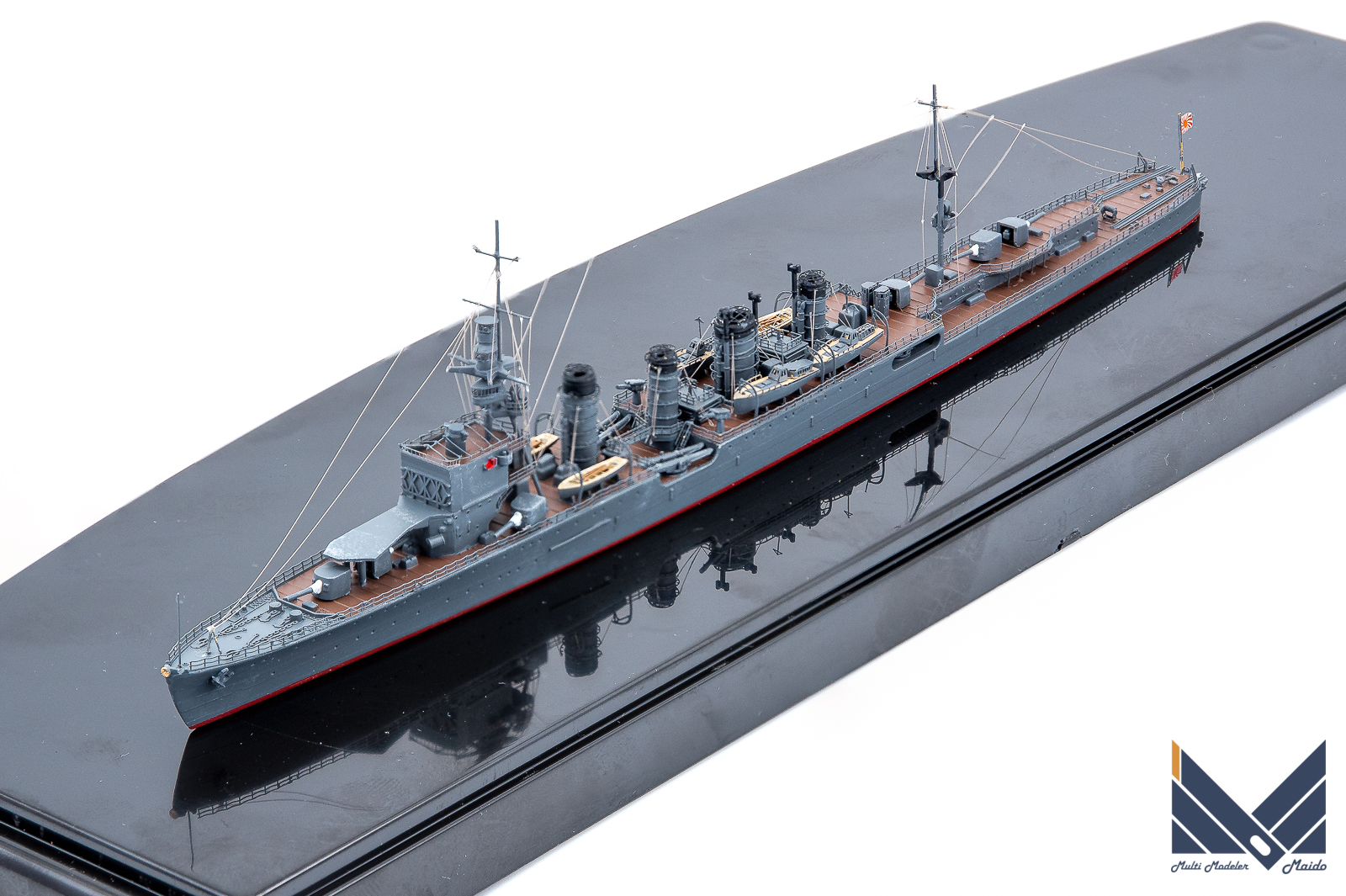 アオシマ　1/700 日本海軍軽巡洋艦川内1933　プラモデル　完成品