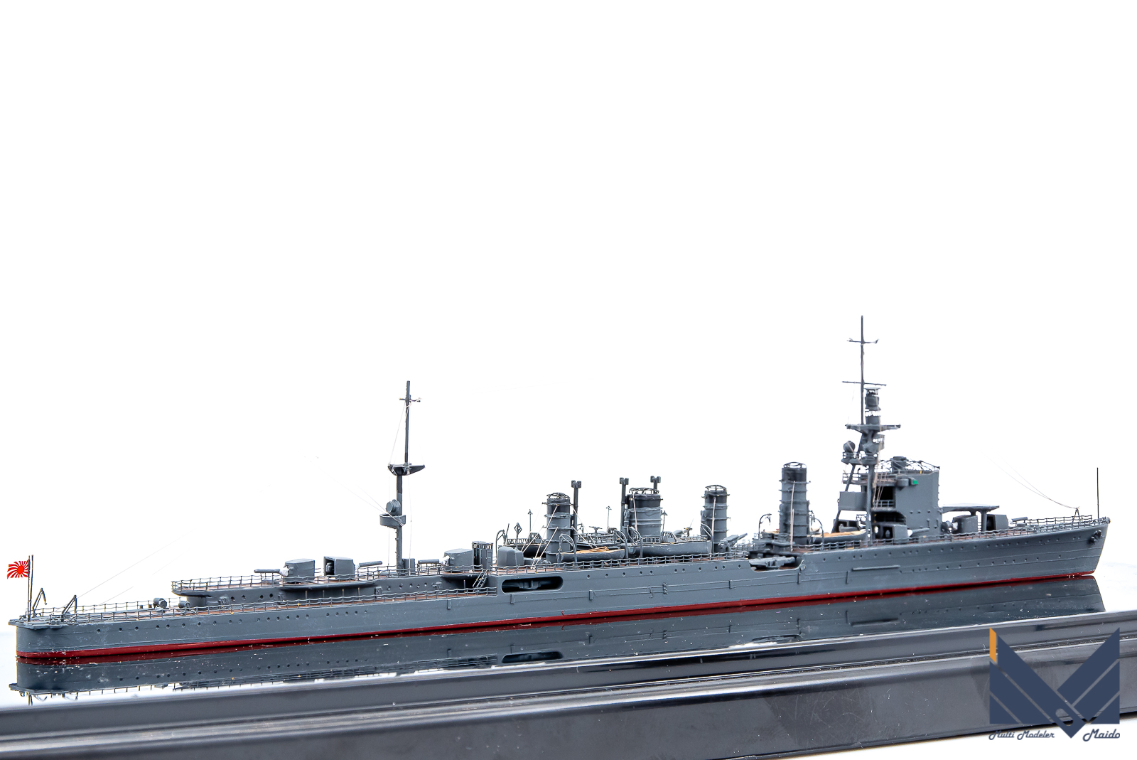 アオシマ　1/700 日本海軍軽巡洋艦川内1933　プラモデル　完成品