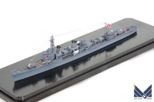 ヤマシタホビー　1/700 日本海軍特型駆逐艦　雷　プラモデル　完成品