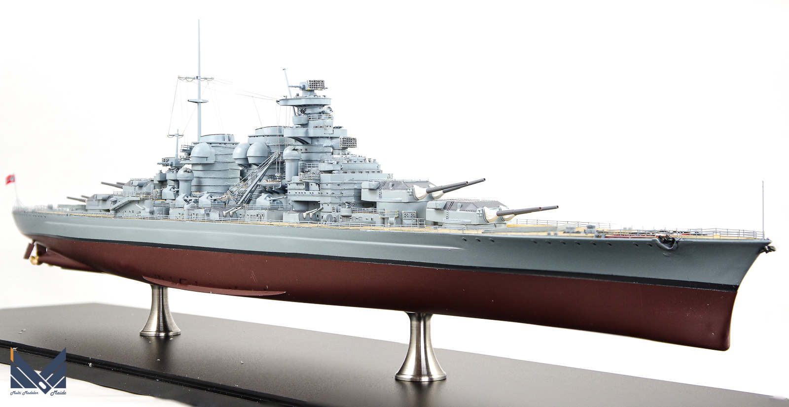 ベリーファイア　1/700　ドイツ戦艦H級　フッテン　プラモデル　完成品