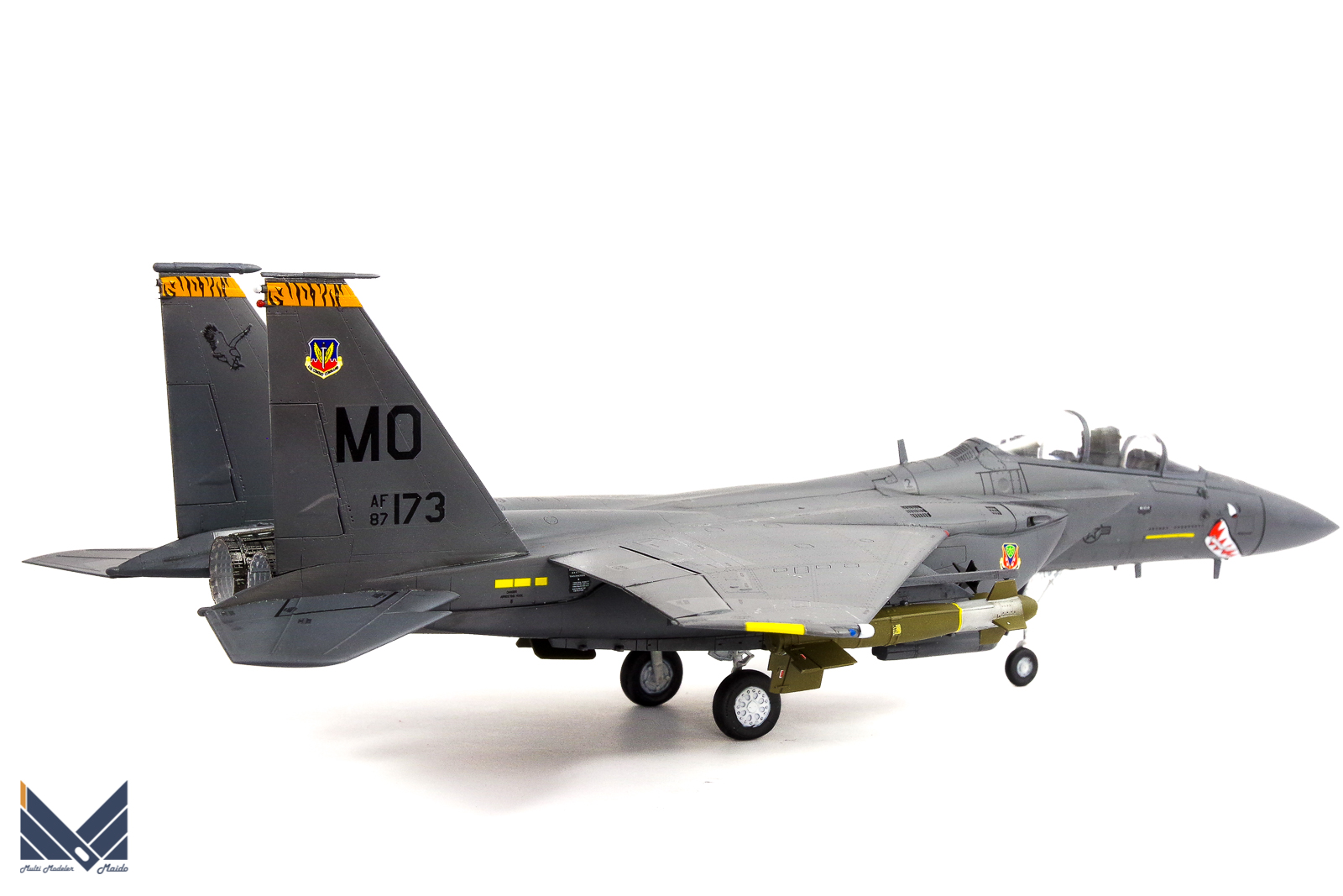 ピットロード／グレートウォールホビー　アメリカ空軍戦闘爆撃機　F-15E　プラモデル　完成品
