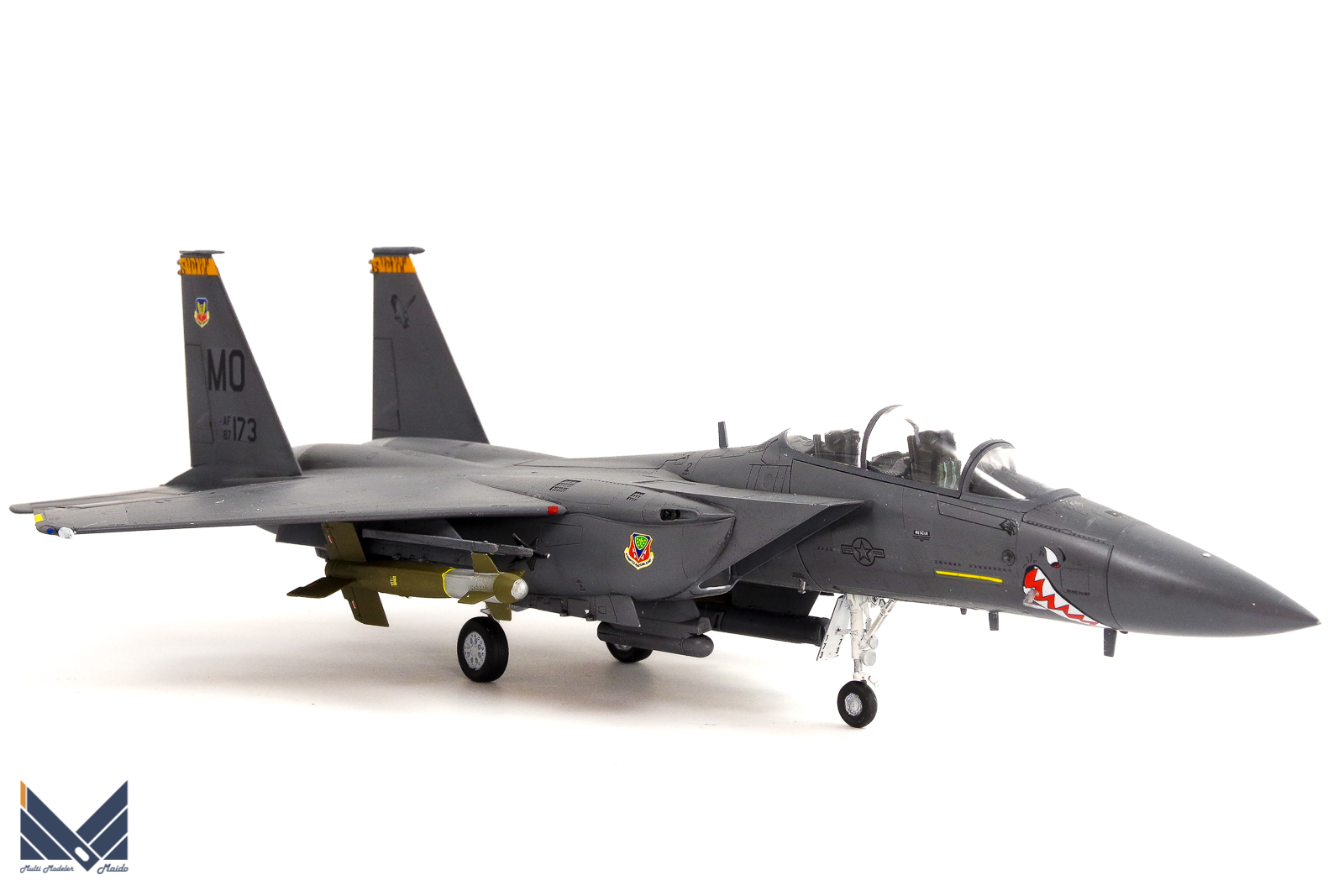 グレートウォールホビー 1/72 F-15E ストライクイーグル 完成品 Great 