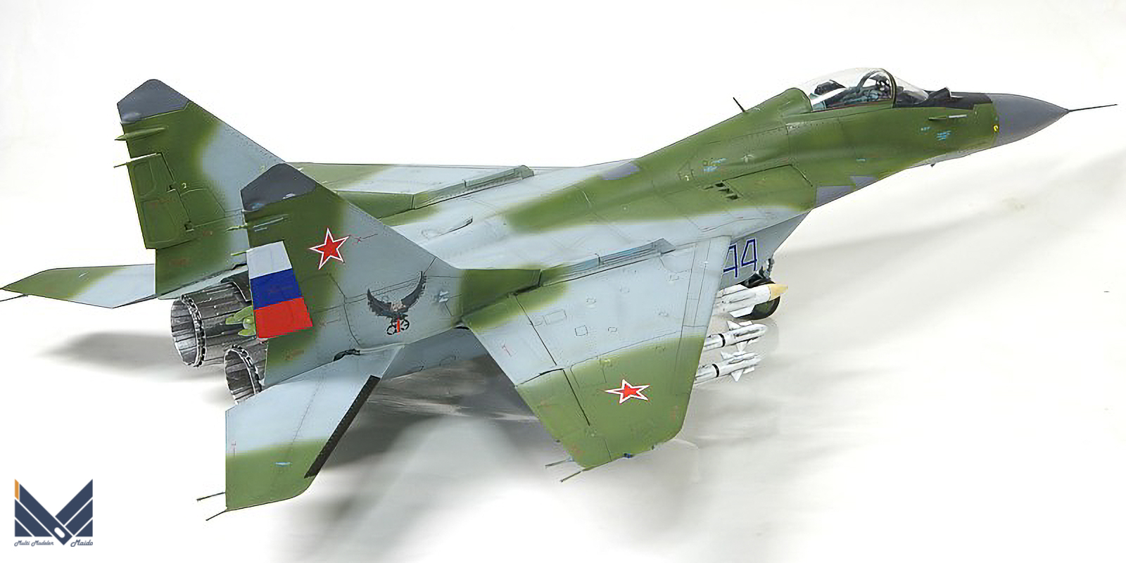 グレートウォールホビー　1/48 MiG-29A プラモデル　完成品