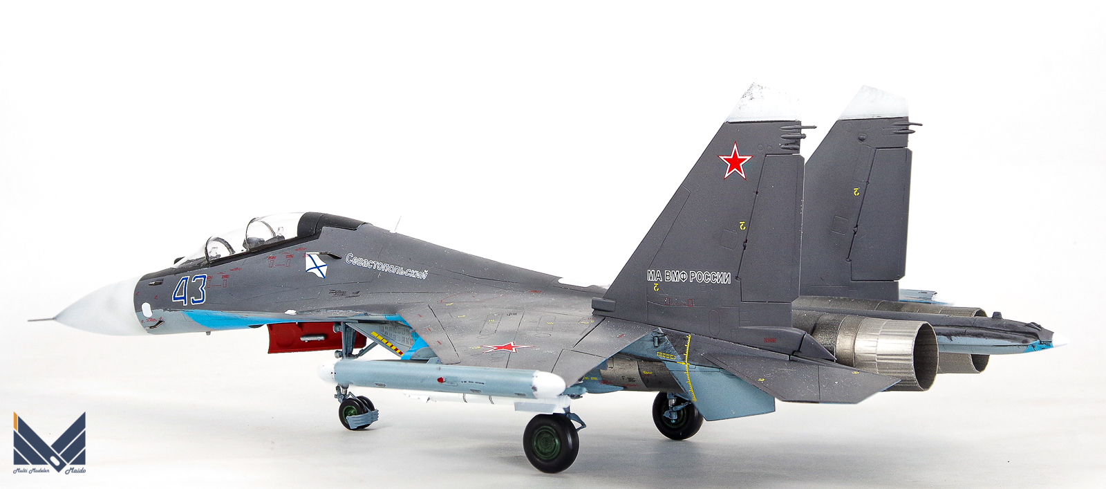 ズベズダ 1/72 Su-30SM 完成品 ZVEZDA 完成品 - 模型工房M