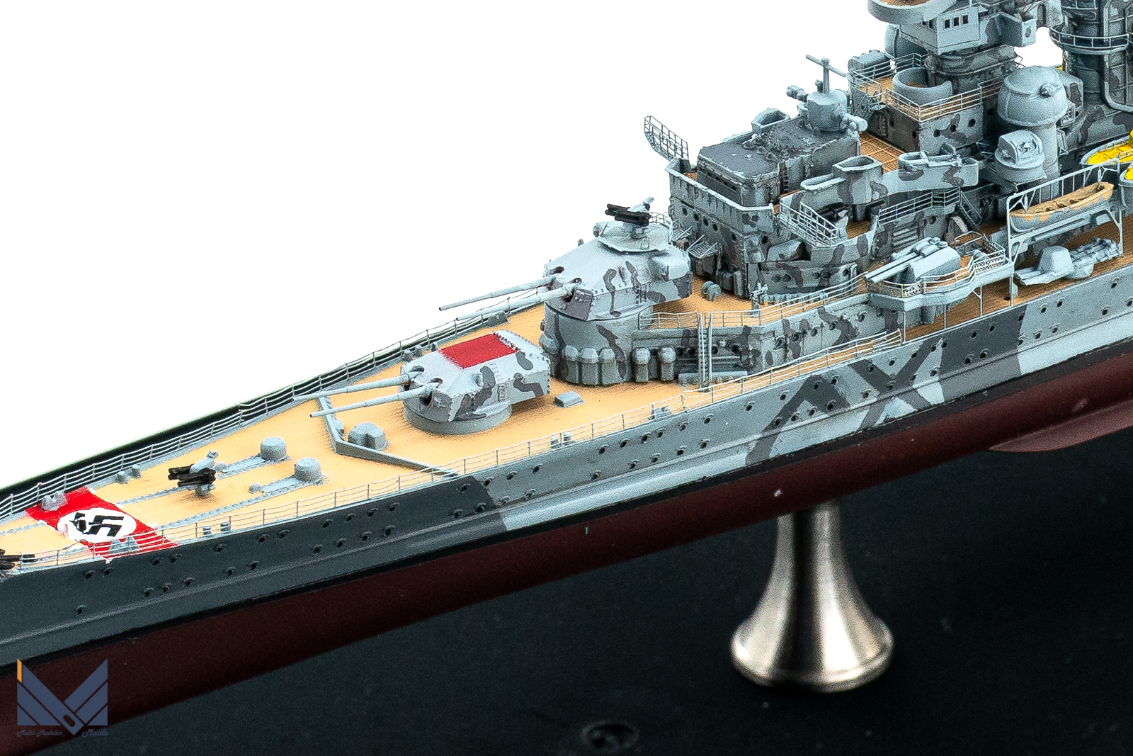 ピットロード／トランぺッター　1/700　ドイツ海軍重巡洋艦　プリツンオイゲン1942 　チャンネルダッシュ　プラモデル　完成品