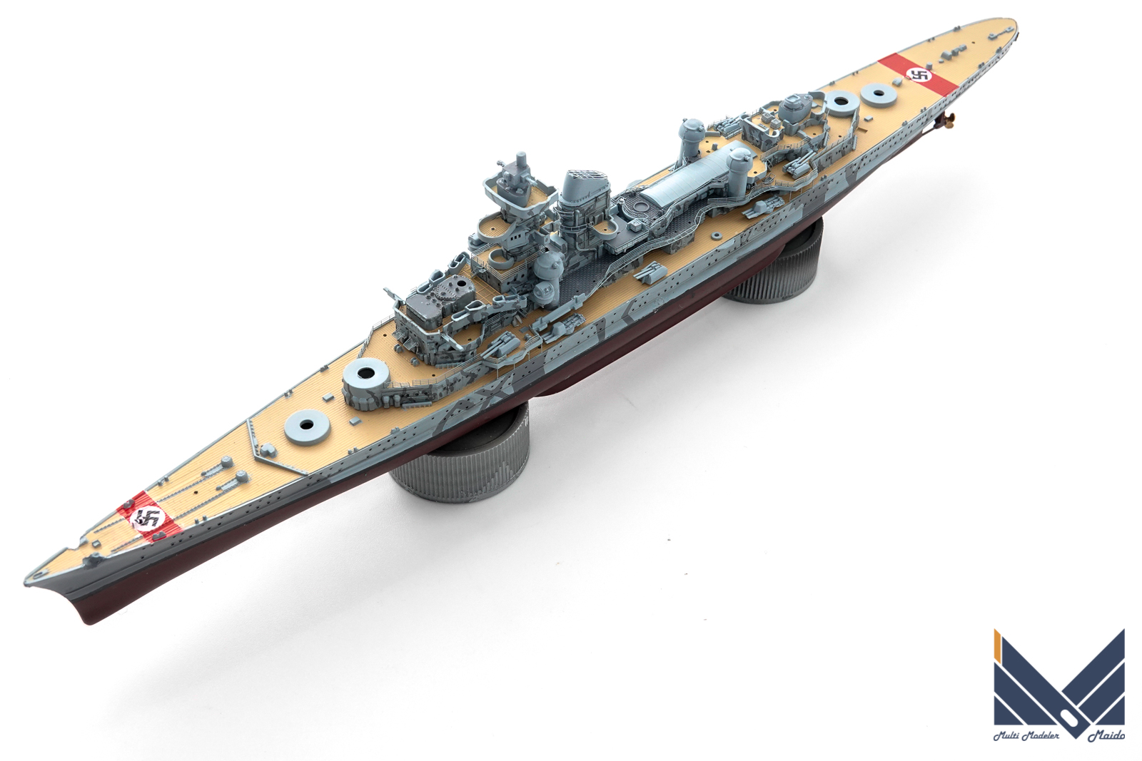 ピットロード　1/700　ドイツ重巡洋艦　プリンツオイゲン　プラモデル　製作中