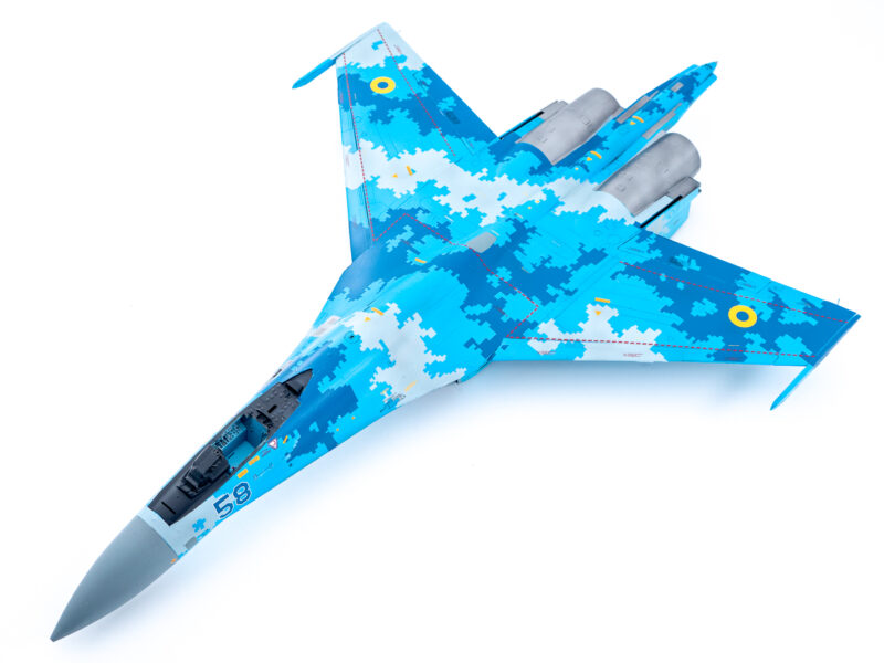 グレートウォールホビー　1\48 Su-27　フランカーB　ウクライナ空軍　製作