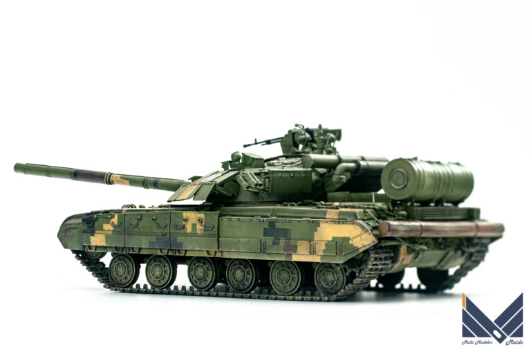 トランぺッター 1/35 ウクライナ陸軍主力戦車 T-64BM 完成 - 模型工房M