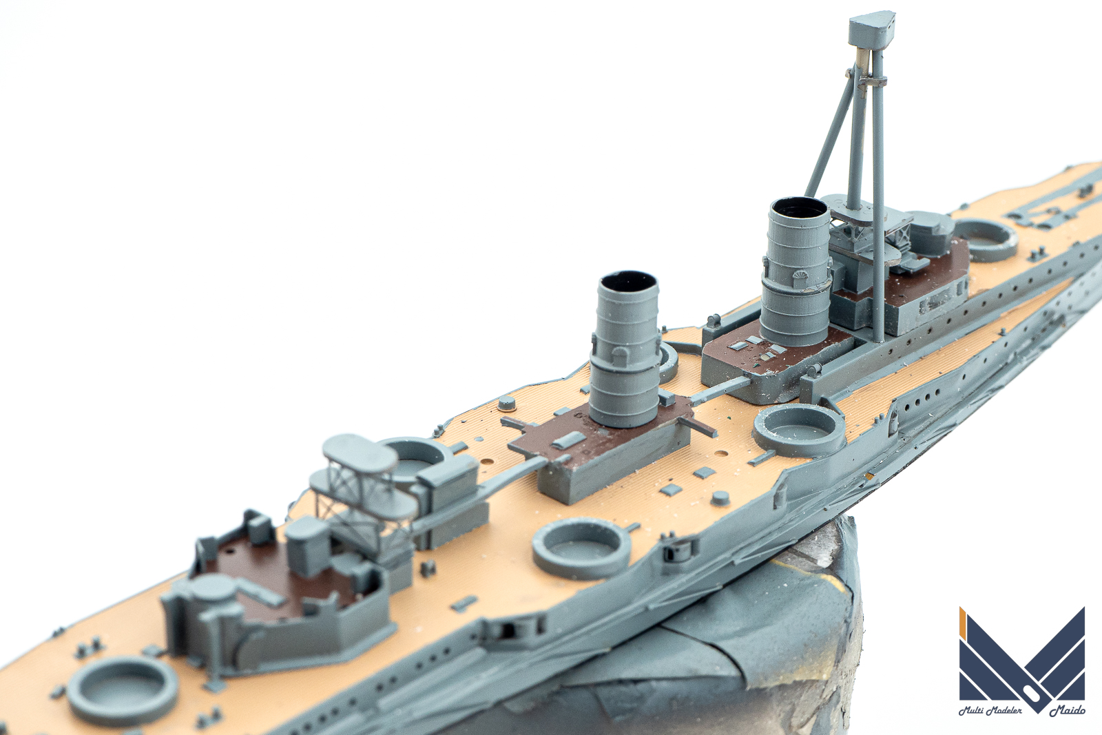 コンブリック　1/700　ドイツ海軍装甲巡洋艦　ブルッヒャー　製作中