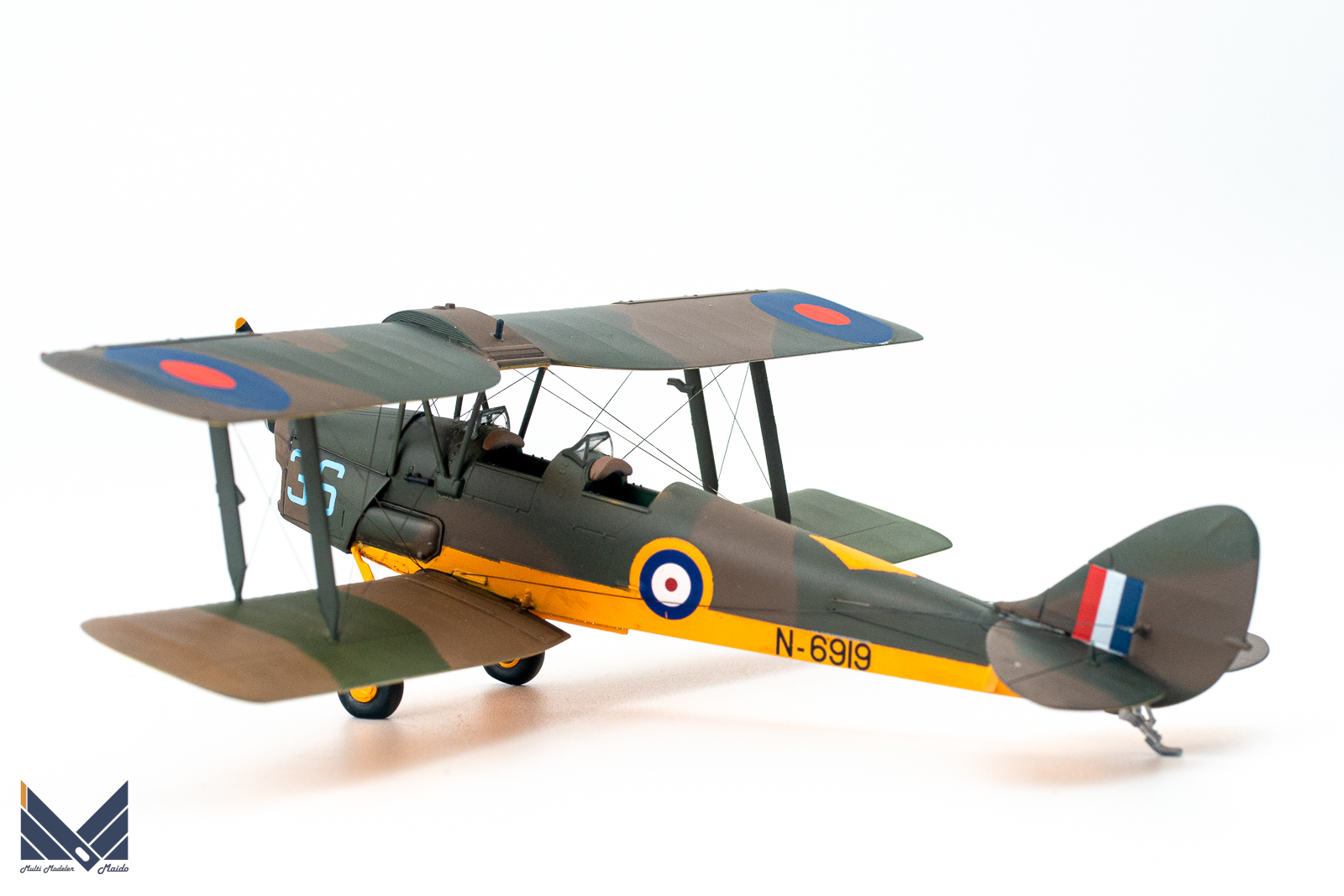 エアフィックス 1/48 イギリス空軍 タイガーモス 完成品 Tigermoth 
