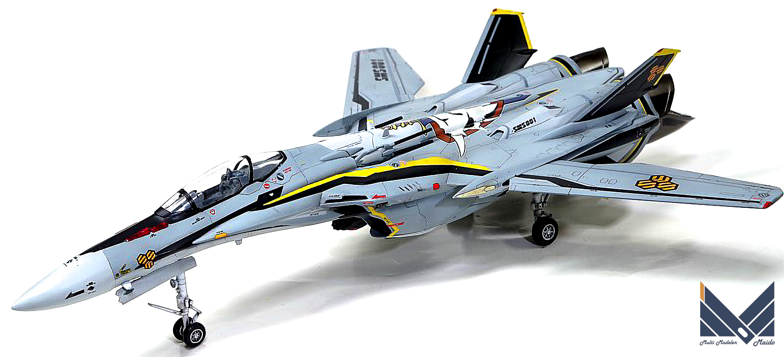 キャラクター模型完成品 ハセガワ 1/72 VF-25S メサイア オズマ機 