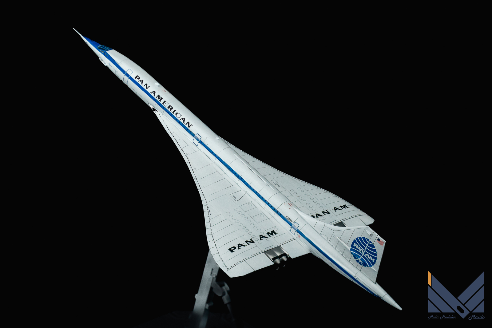 ドイツレベル 1/144 コンコルド パンアメリカン航空 完成品 Concorde 