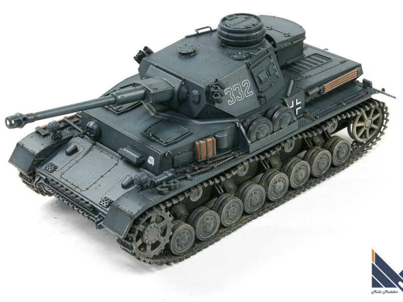 ドラゴン　1/35　Ⅳ号戦車G型　プラモデル　完成品