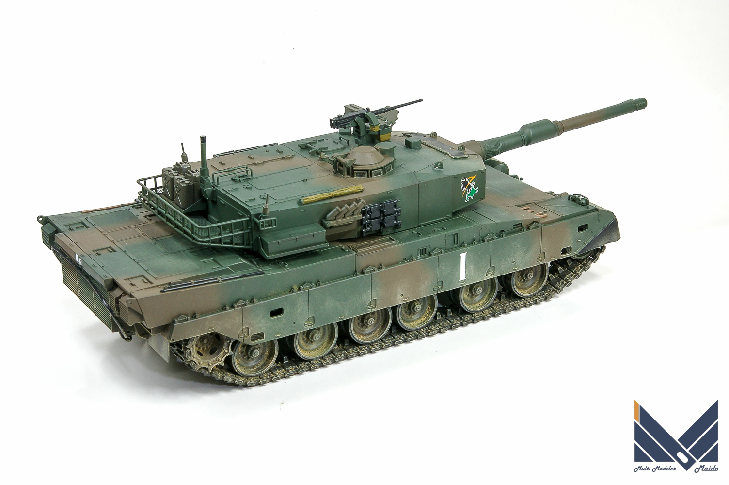 タミヤ　1/35　陸上自衛隊　90式戦車　プラモデル　完成品