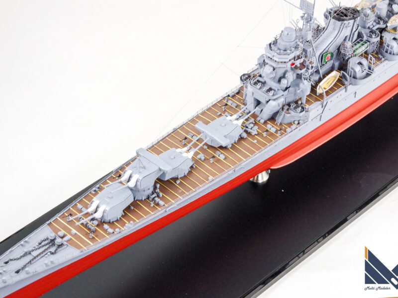 タミヤ　1/350 日本海軍重巡洋艦　利根　プラモデル　完成品