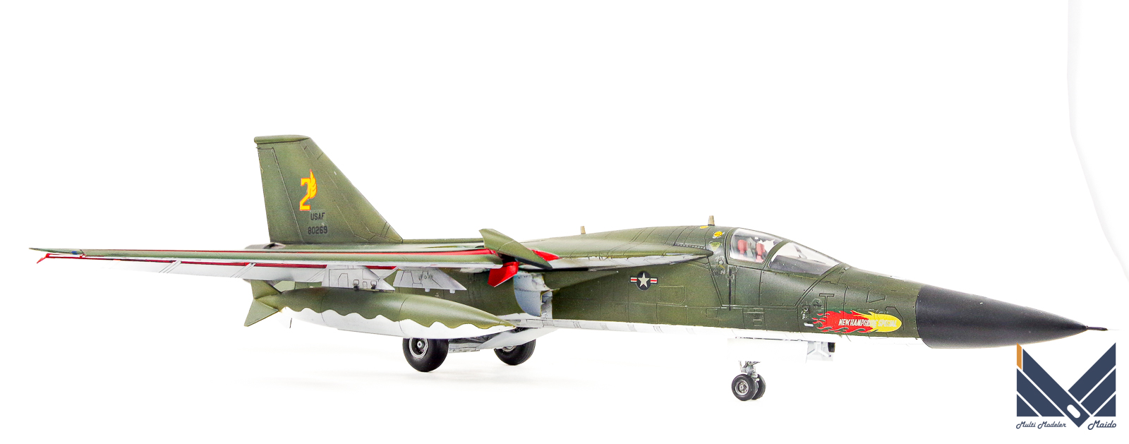 ハセガワ 1/72 FB-111A 完成品 HASEGAWA飛行機模型完成品 - 模型工房M