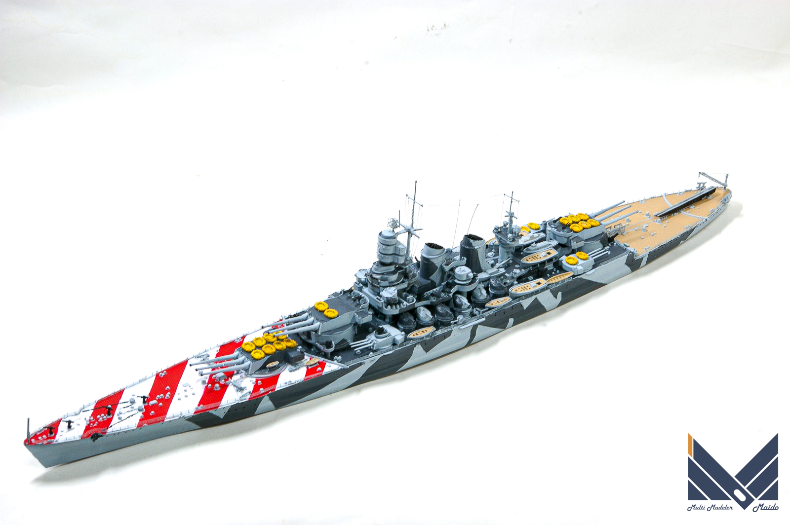 ピットロード／トランぺッター　1/700　イタリア戦艦　ローマ　プラモデル　完成品