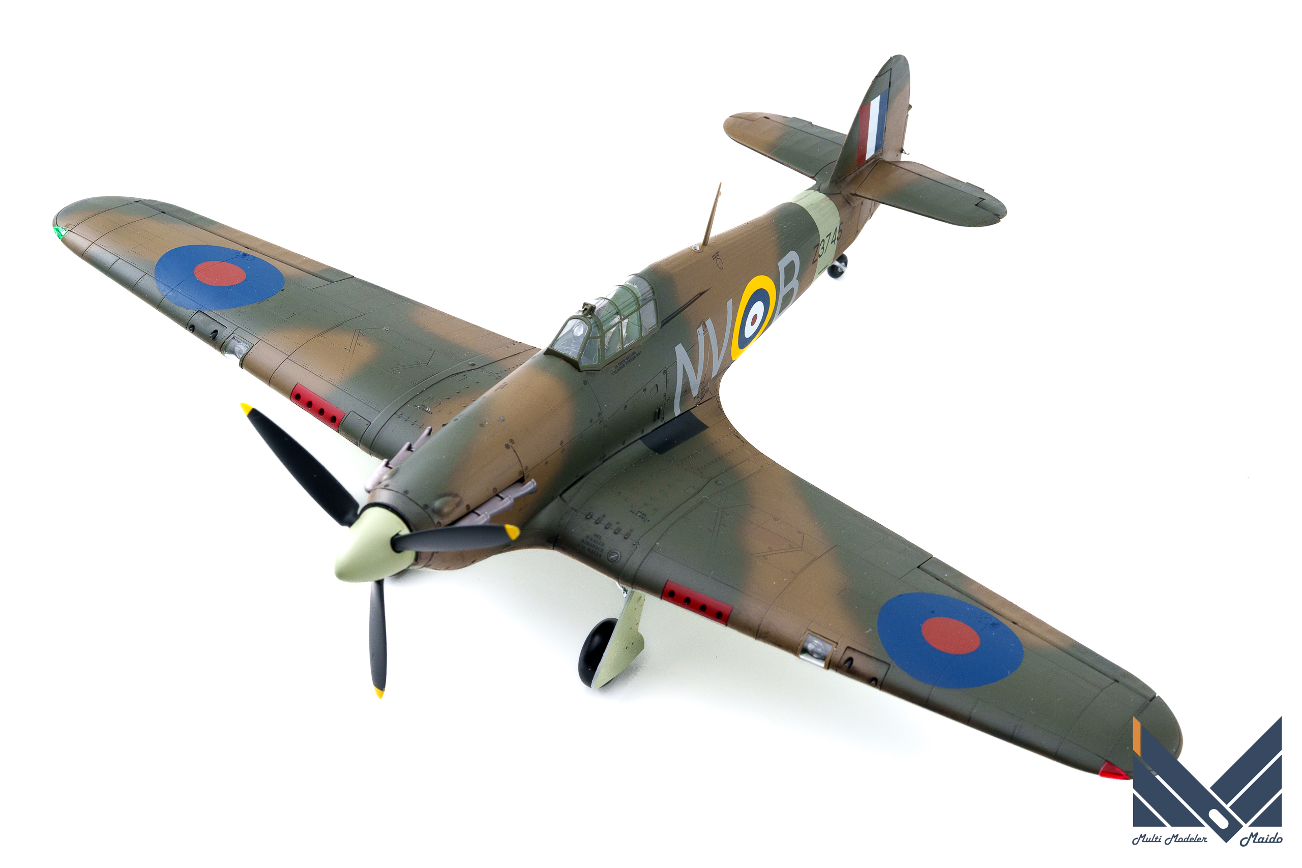 レベル 1/32 イギリス空軍 ホーカー ハリケーンMk.Ⅱ 完成品Hawker Hurricane Revell - 模型工房M