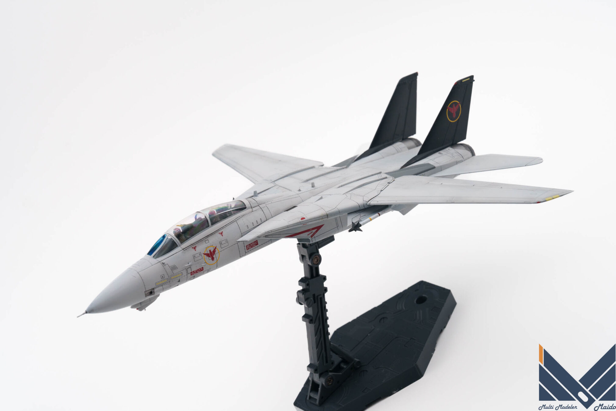 トップガンマーヴェリック　1/72 F-14A　謎国仕様　　アカデミー　プラモデル　完成品