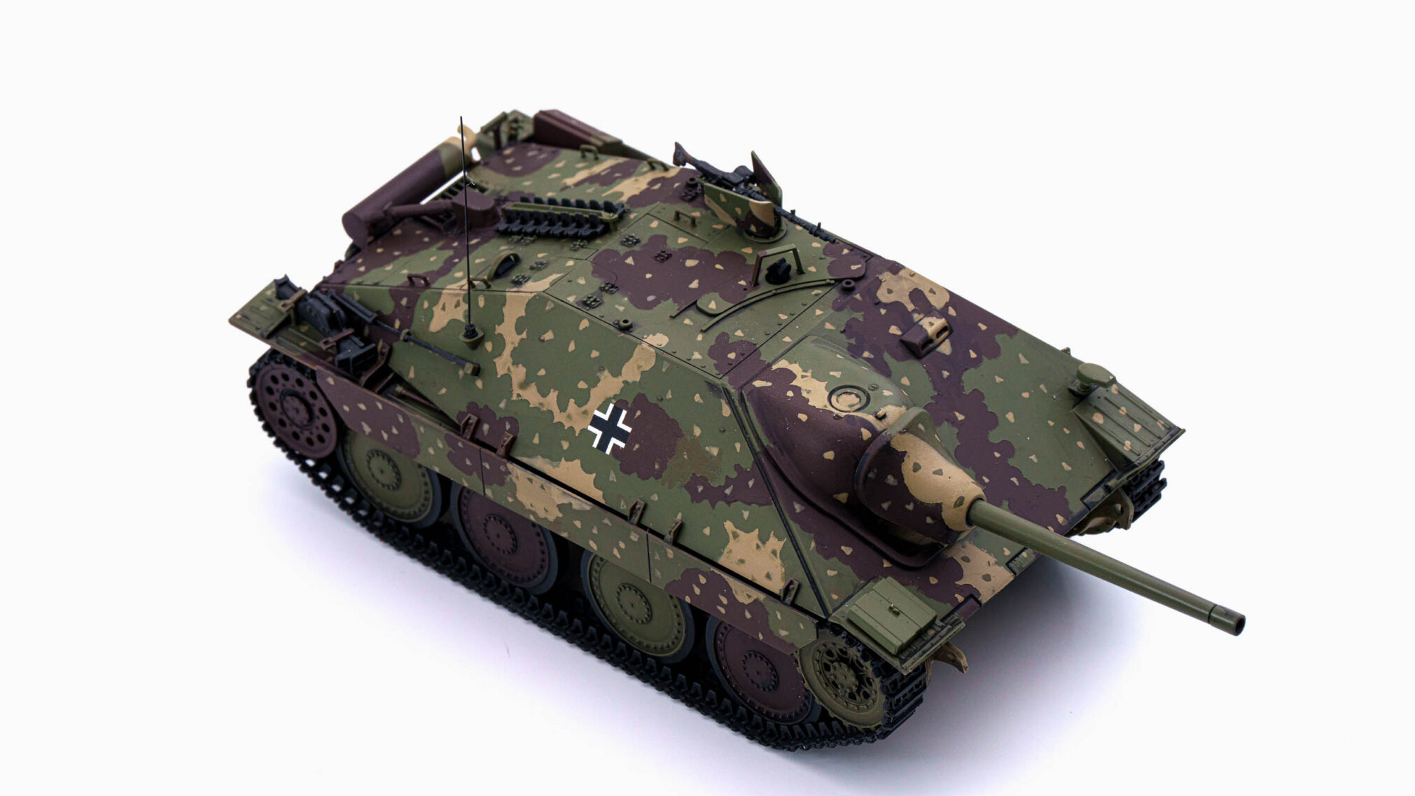 タミヤ　1/35　ドイツ軽駆逐戦車　ヘッツァー　プラモデル　完成品