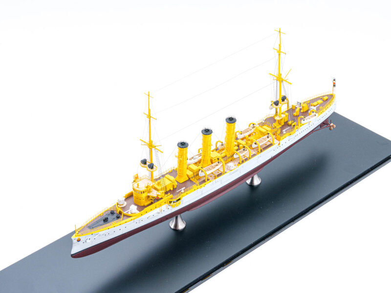 ドイツレベル　1/350　ドイツ軽巡洋艦エムデン　プラモデル　完成品レベル　1/３５０　ドイツ軽巡洋艦エムデン　プラモデル　完成品