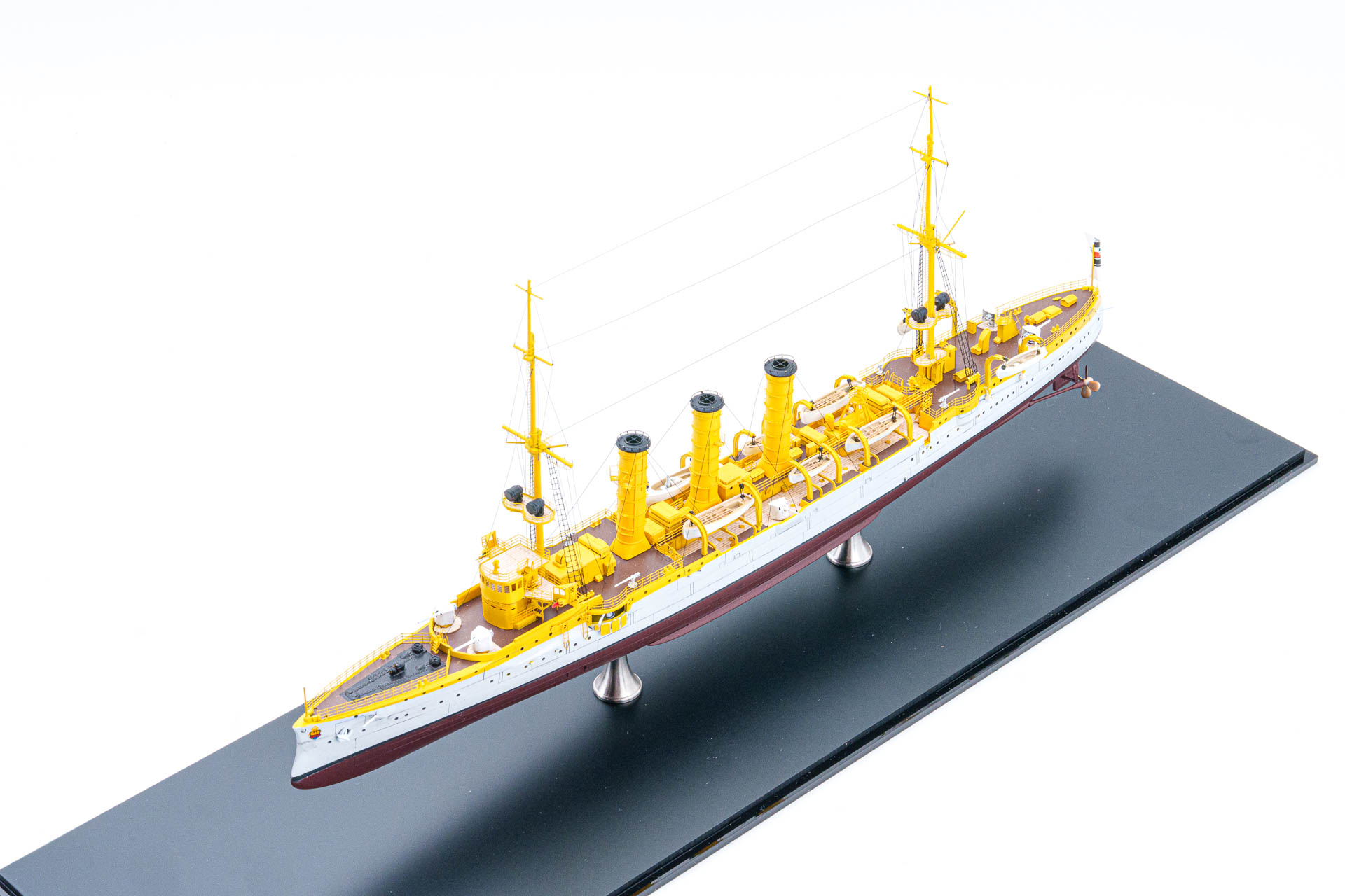 ドイツレベル　1/350　ドイツ軽巡洋艦エムデン　プラモデル　完成品レベル　1/３５０　ドイツ軽巡洋艦エムデン　プラモデル　完成品