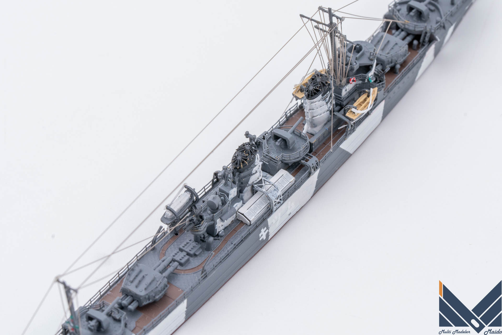 ヤマシタホビー　1/700　日本海軍睦月型駆逐艦　睦月　迷彩　プラモデル　完成品