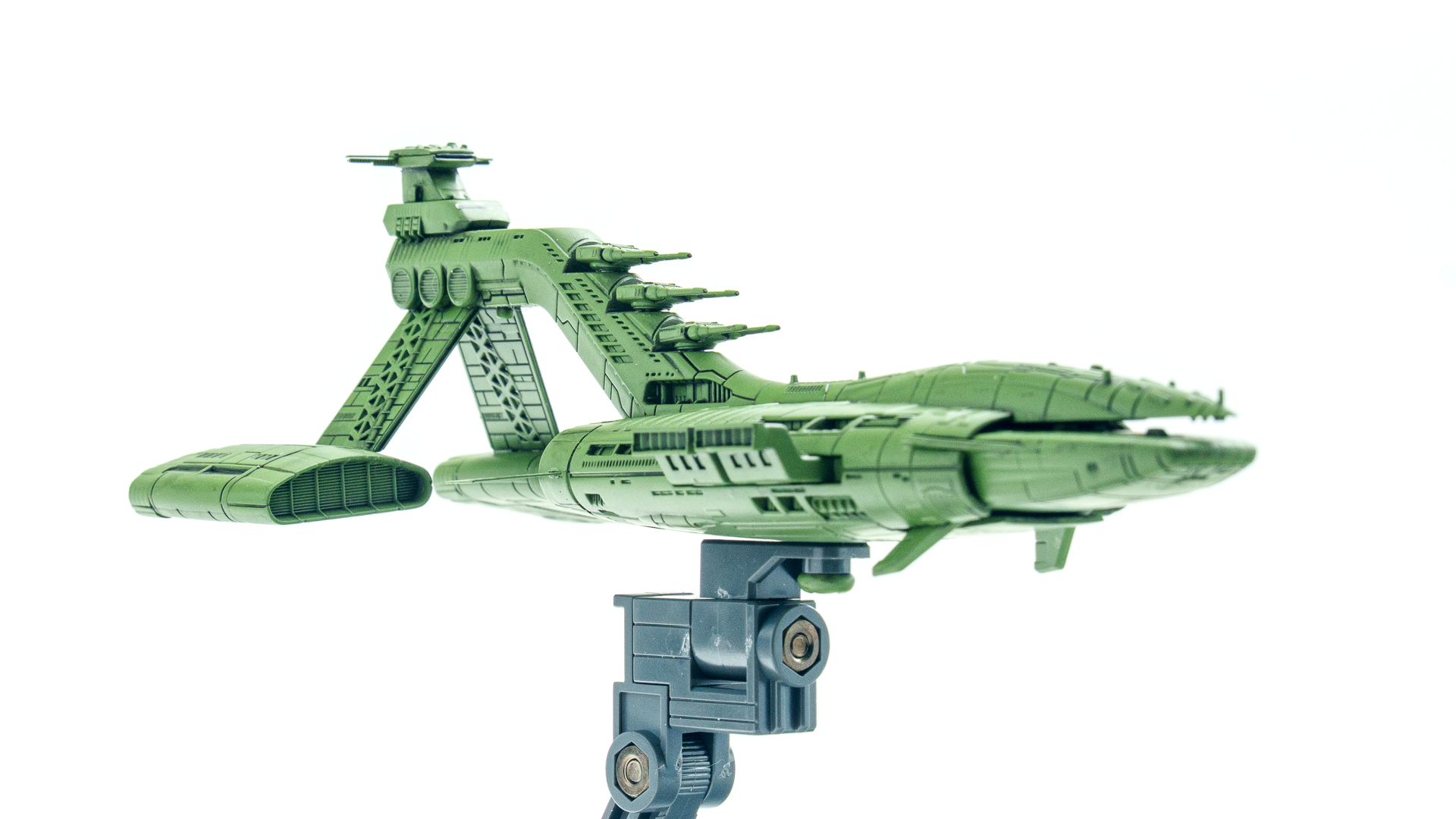 バンダイ　1/1700　EXモデル　ジオン公国軽巡洋艦　ムサイ　プラモデル　完成品