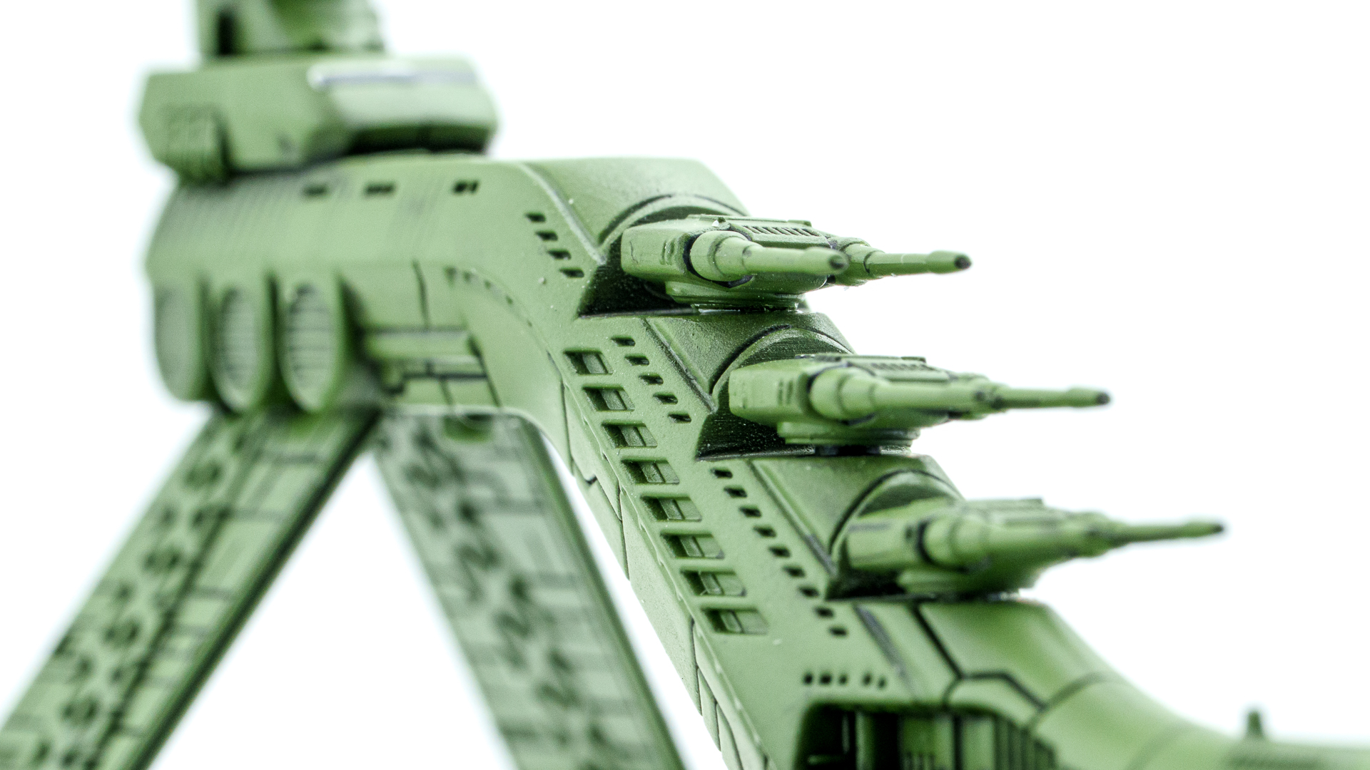 バンダイ　1/1700　EXモデル　ジオン公国軽巡洋艦　ムサイ　プラモデル　完成品