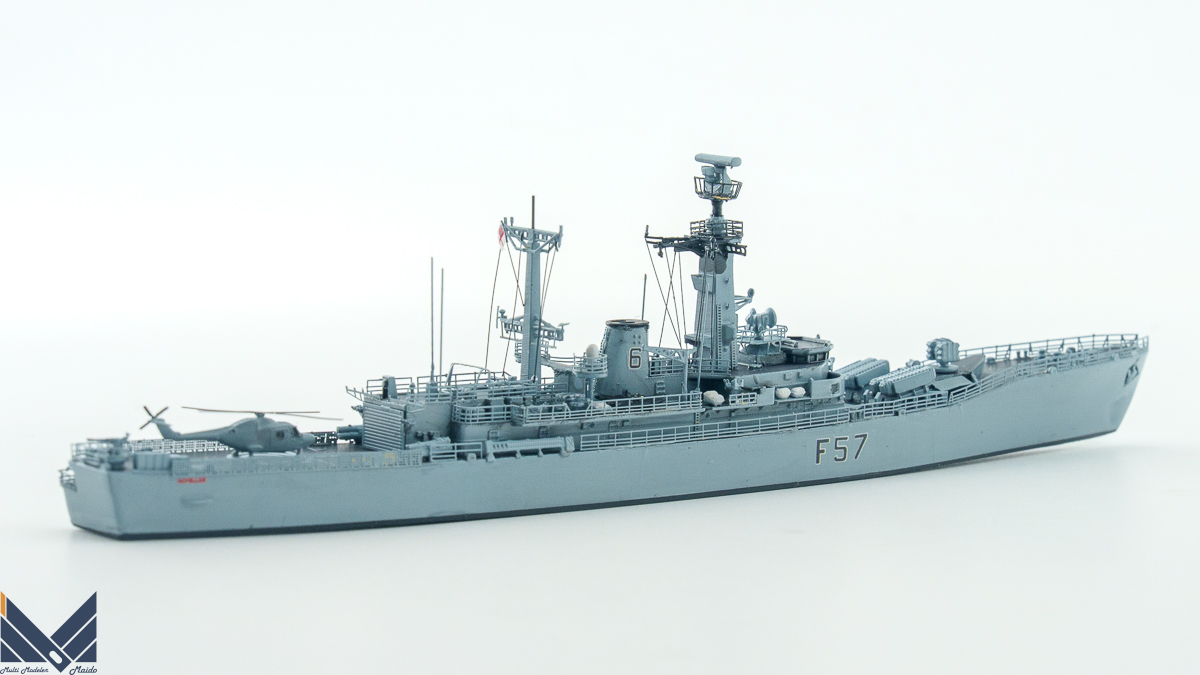 スターリングモデル 1/700 イギリス海軍リアンダー級フリゲート アンドロメダ 完成品