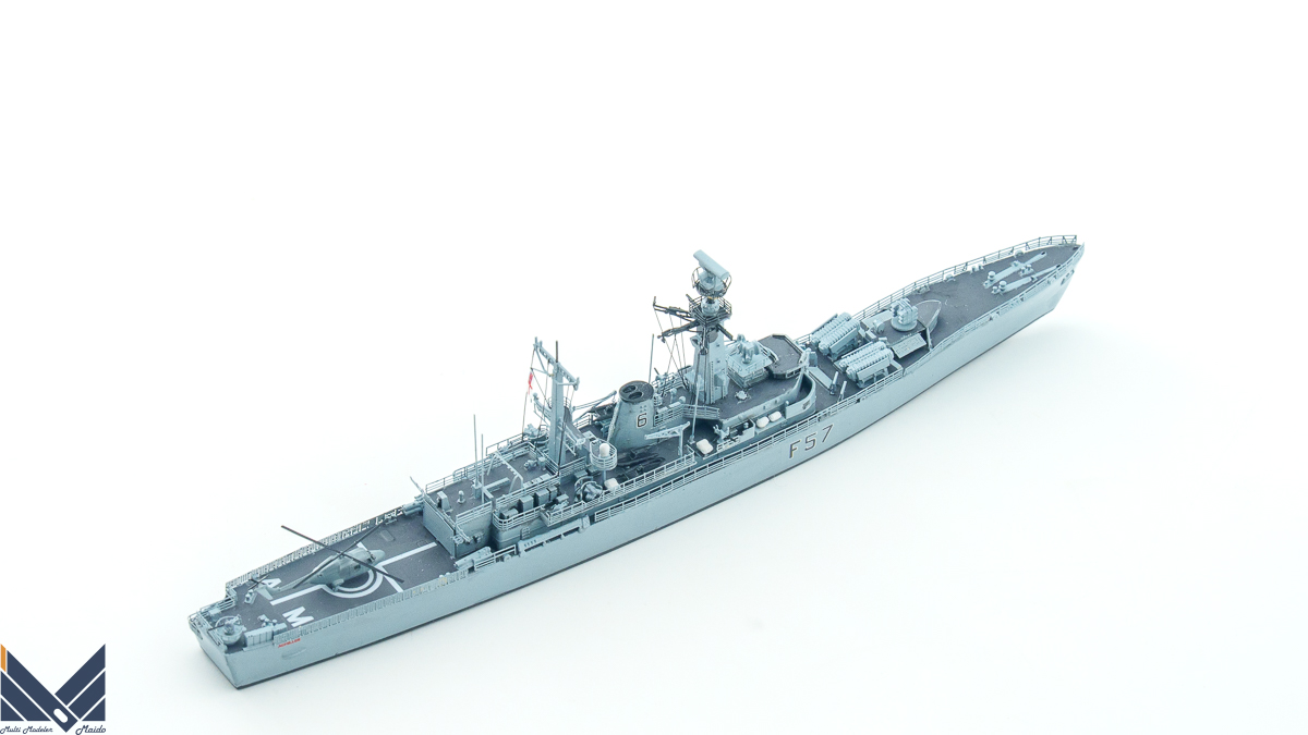 スターリングモデル 1/700 イギリス海軍リアンダー級フリゲート アンドロメダ 完成品