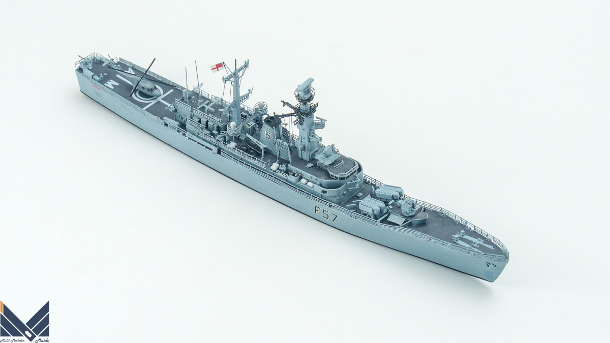 スターリングモデル 1/700 イギリス海軍リアンダー級フリゲート アンドロメダ 完成品